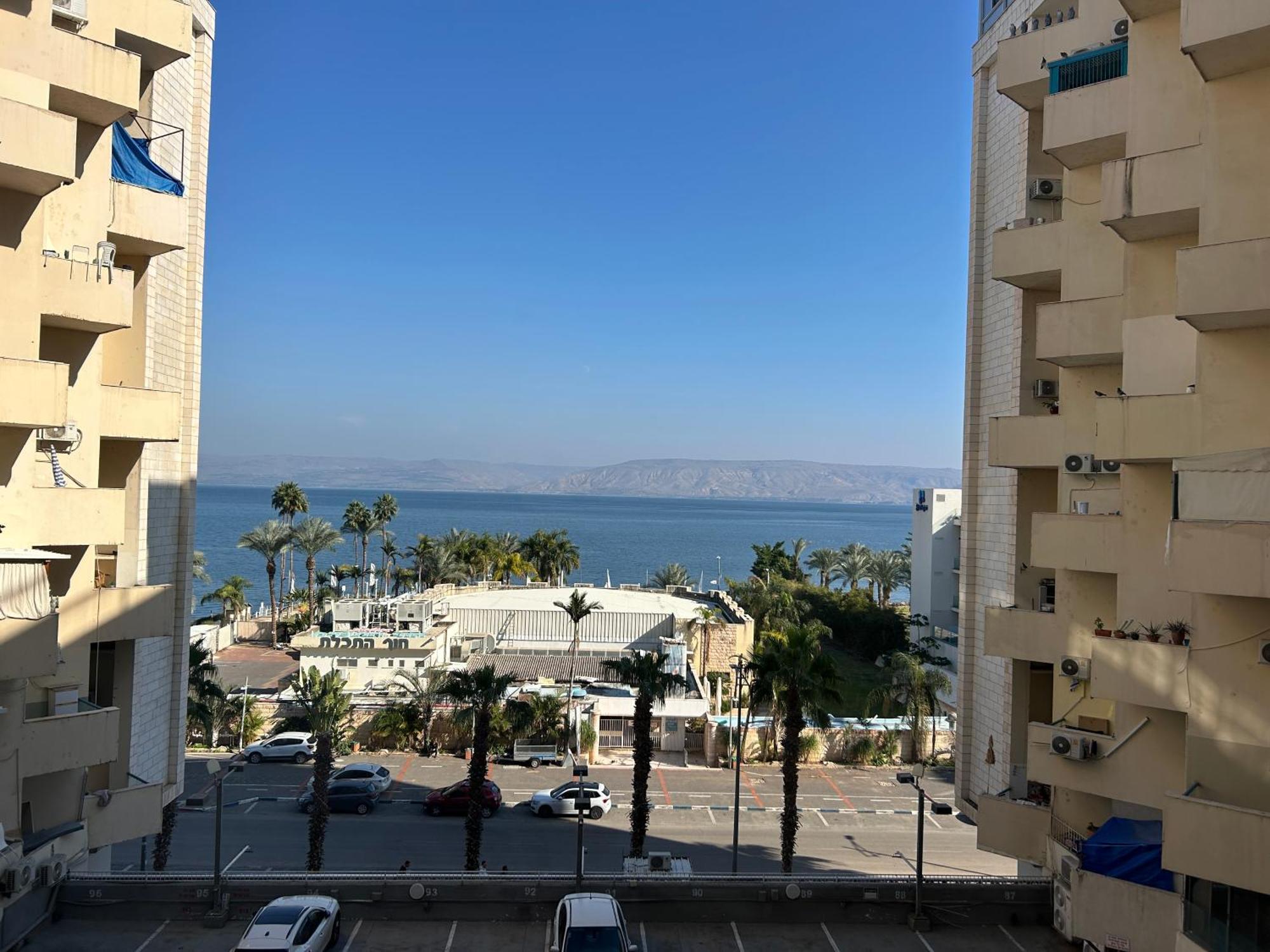 Appartamento תכלת על הכינרת Light Blue On The Kinneret